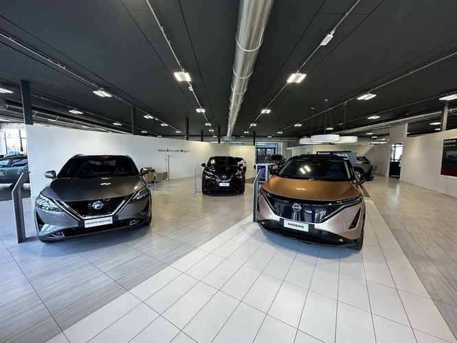 dealer showroom